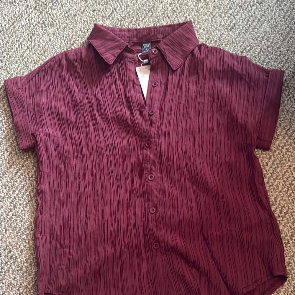 *free if you bundle with other items* NWT Emery Rose Burgundy Button-Up Shirt